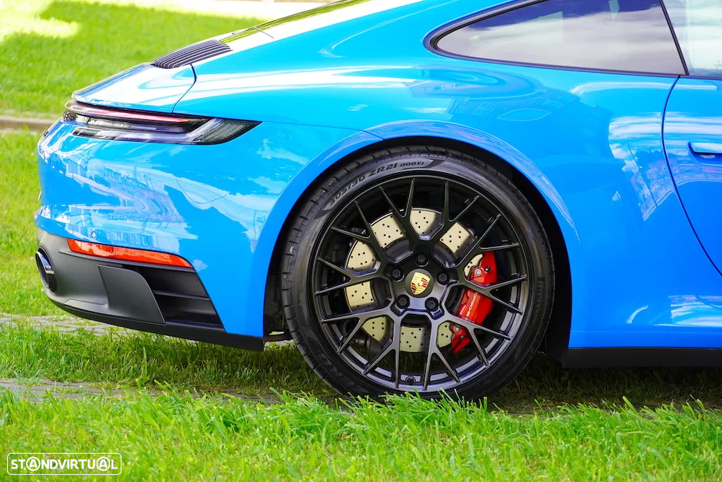 Porsche 911 (992) Carrera 4 GTS PDK - 14