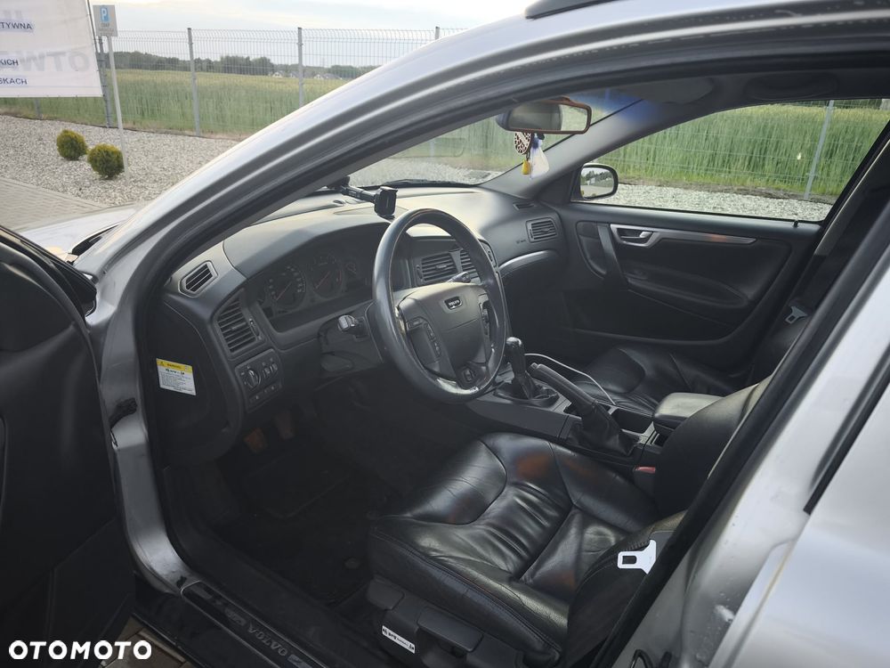 Volvo V70 2.4 - 18