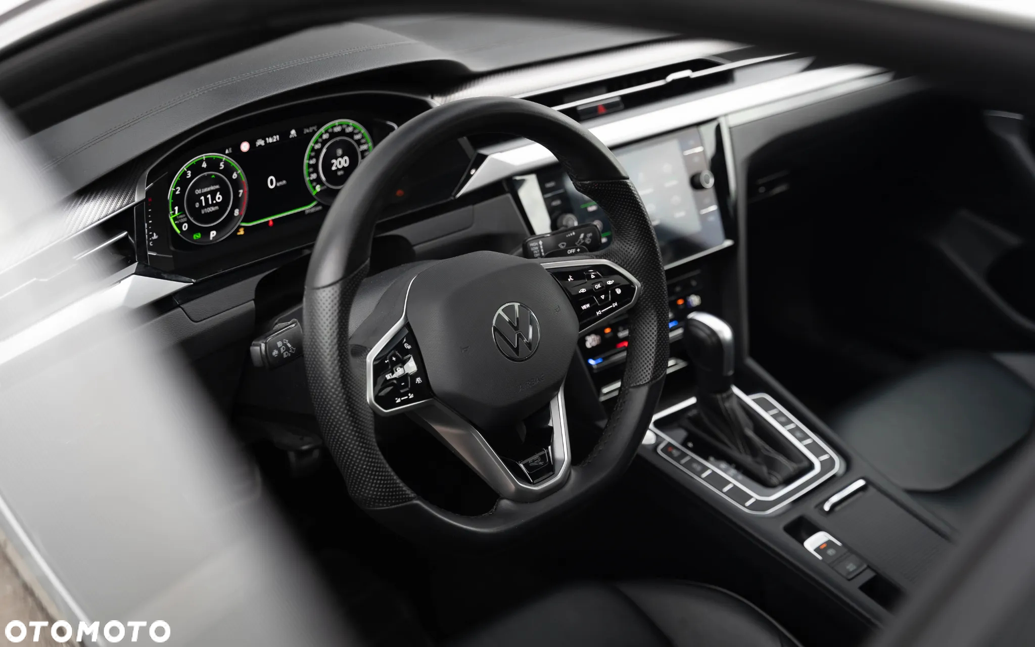 Volkswagen Arteon 2.0 TSI 4Motion R DSG - 8