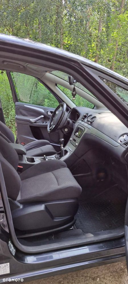 Ford S-Max - 9