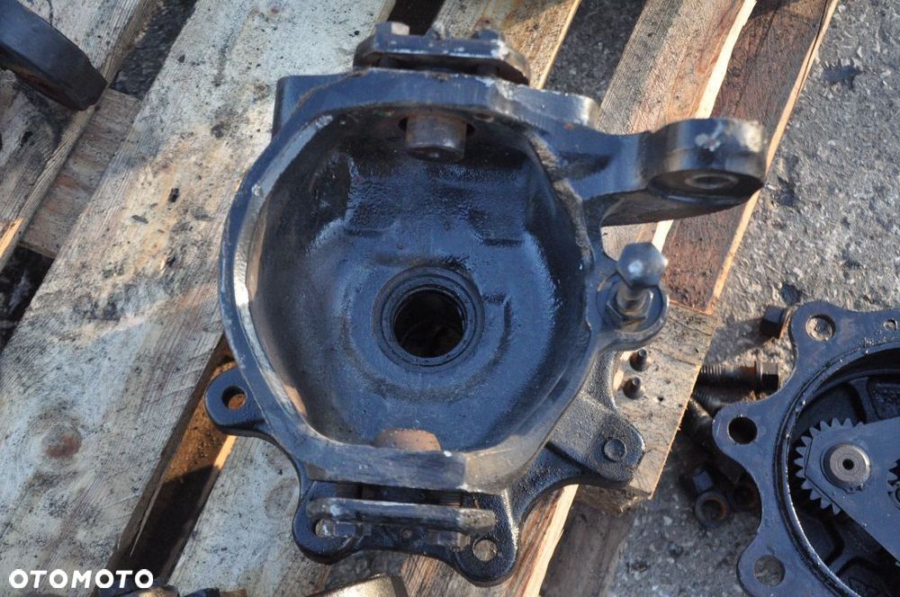 ZWOLNICA CASE NEW HOLLAND 18911 / 18912 / 19025 - 4