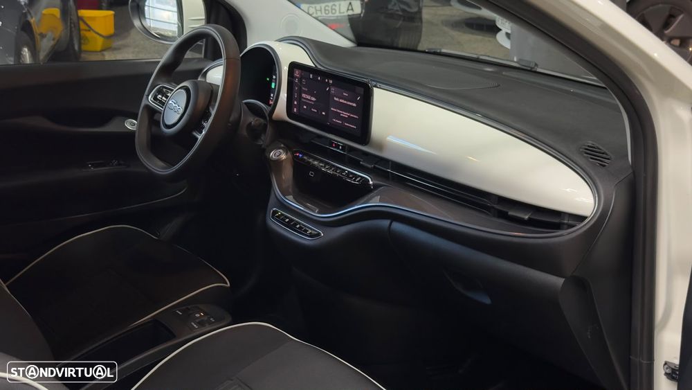 Fiat 500e 3 + 1 23,8kWh Icon - 41