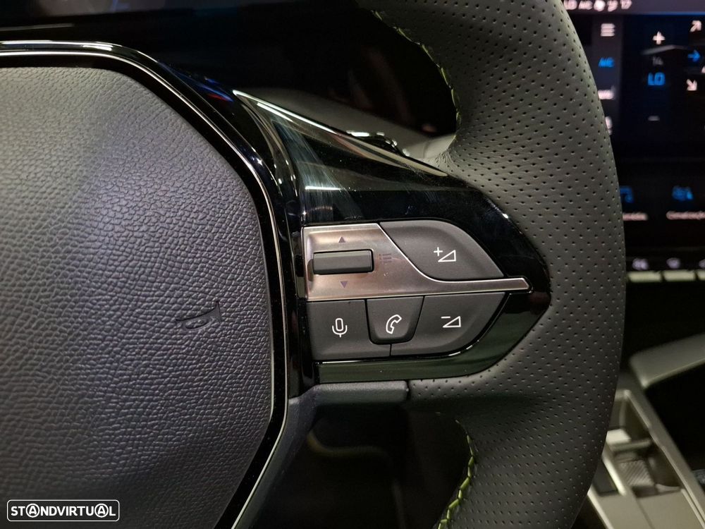 Peugeot E-408 58 kWh GT - 17