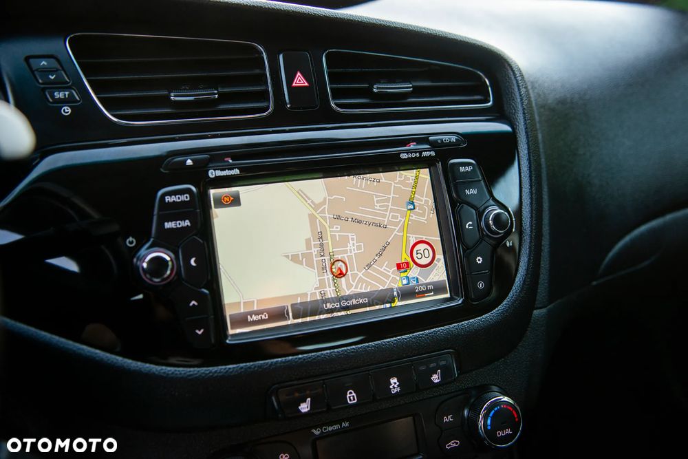 Kia Ceed 1.4 CVVT Vision - 24