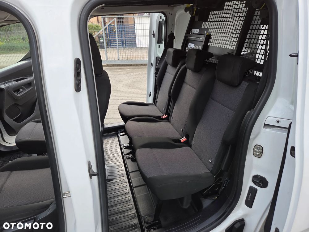Toyota Proace City - 16