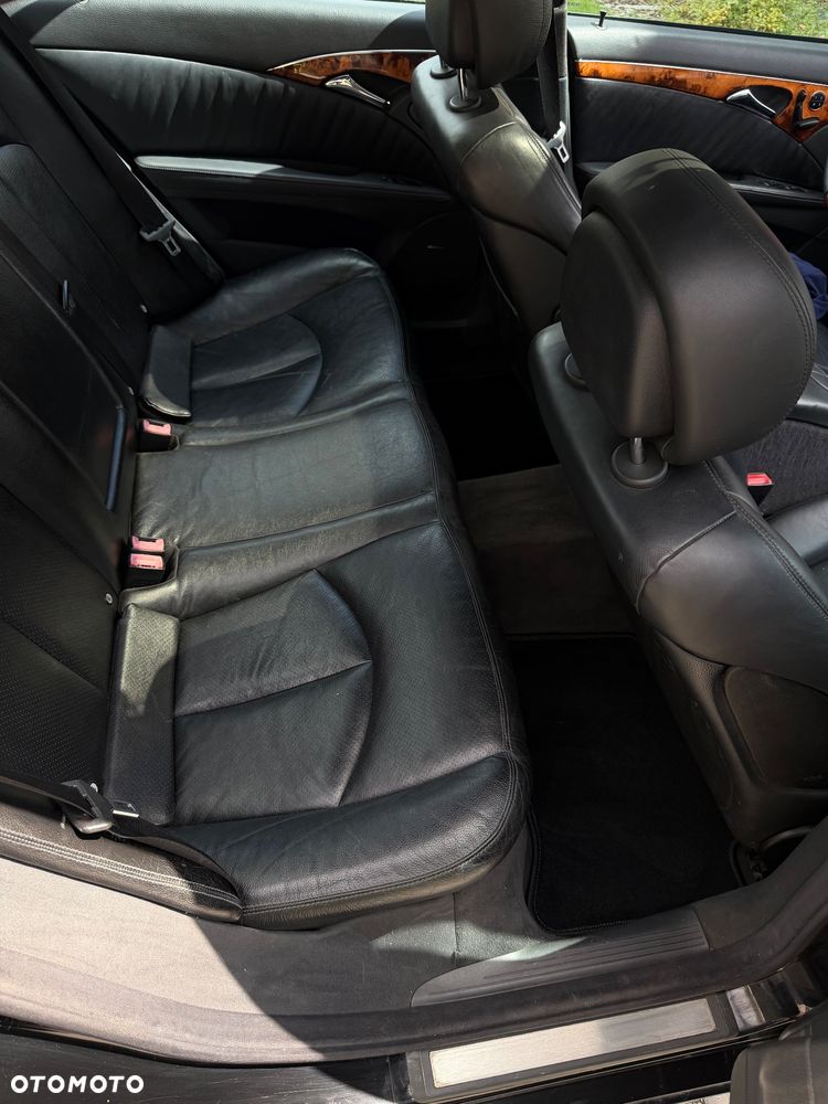 Mercedes-Benz Klasa E 500 Avantgarde - 26