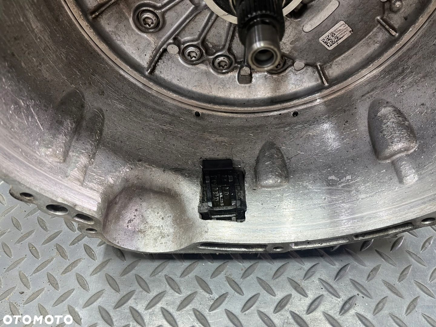BMW F20 F21 F30 F31 F34 SKRZYNIA BIEGÓW AUTOMATYCZNA 8HP45 X8G OE 7647343 - 9