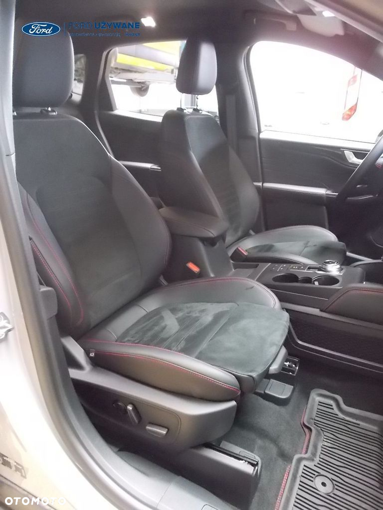 Ford Kuga - 21