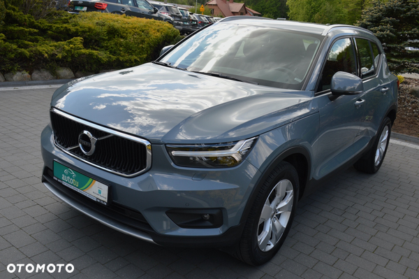 Volvo XC 40 D3 AWD Geartronic Momentum Pro