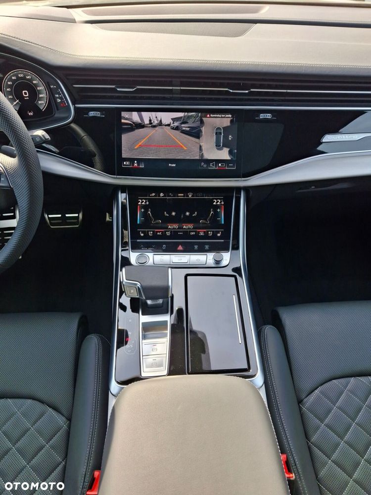 Audi Q8 - 30