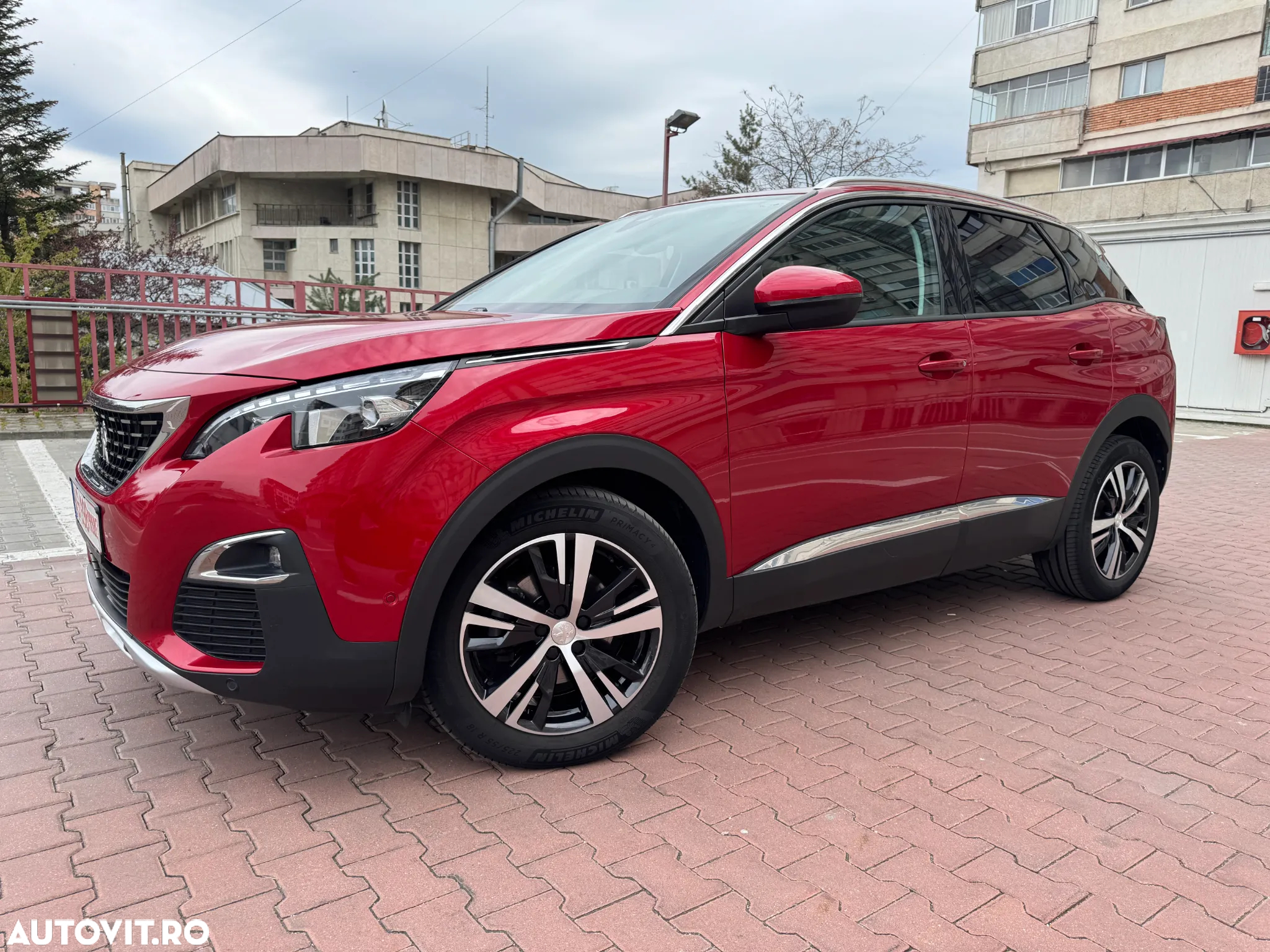 Peugeot 3008 BlueHDi 130 Stop & Start EAT8 Allure Business-Paket - 2