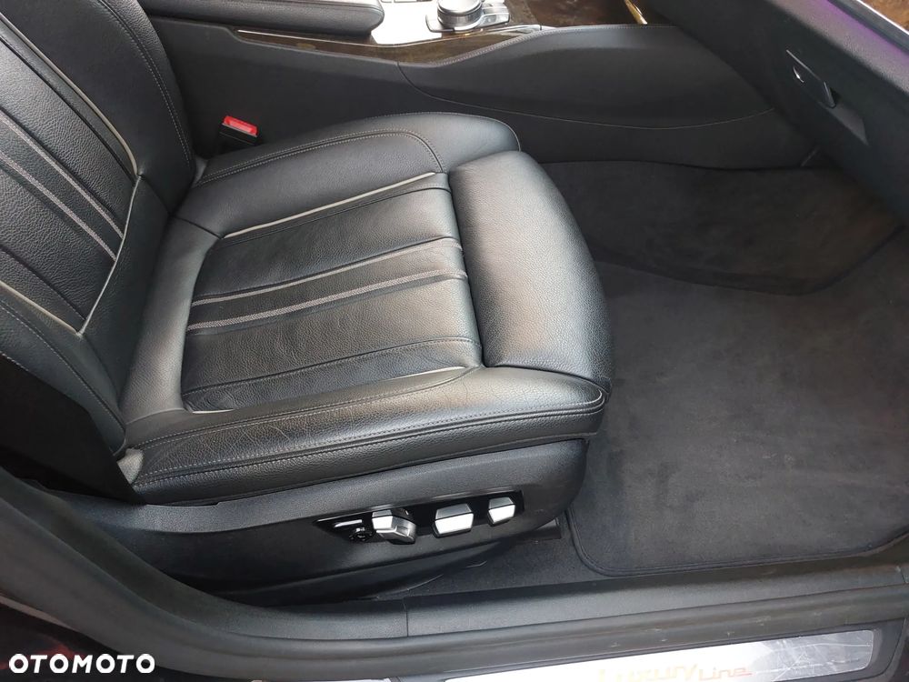 BMW Seria 5 520d Touring Luxury Line - 27