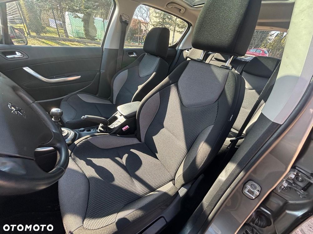 Peugeot 308 1.6 Premium - 13