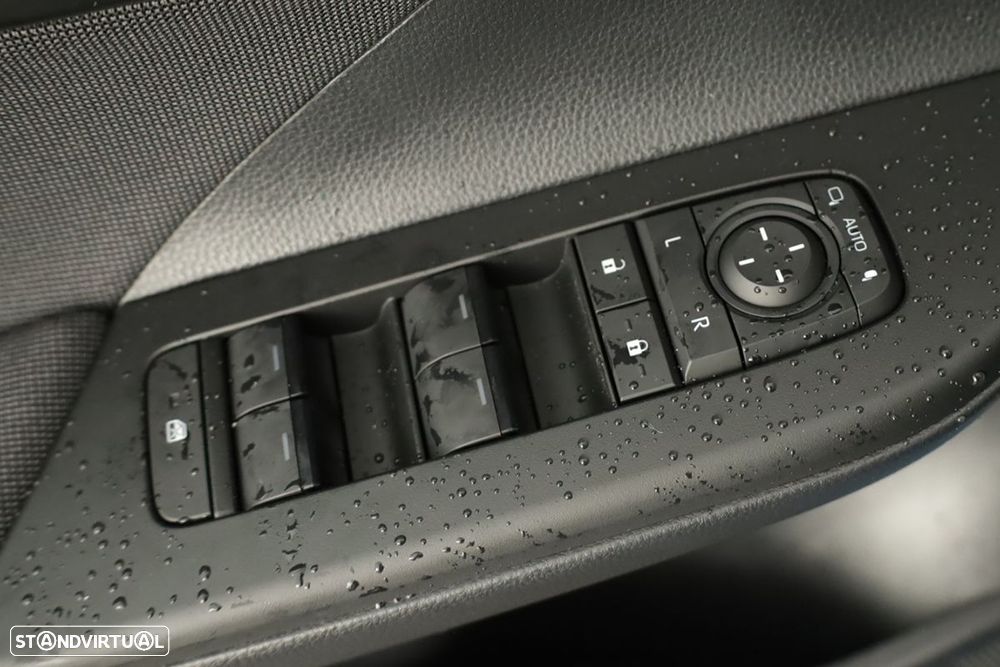 Toyota C-HR 2.0 HDF Plug-in Business - 20