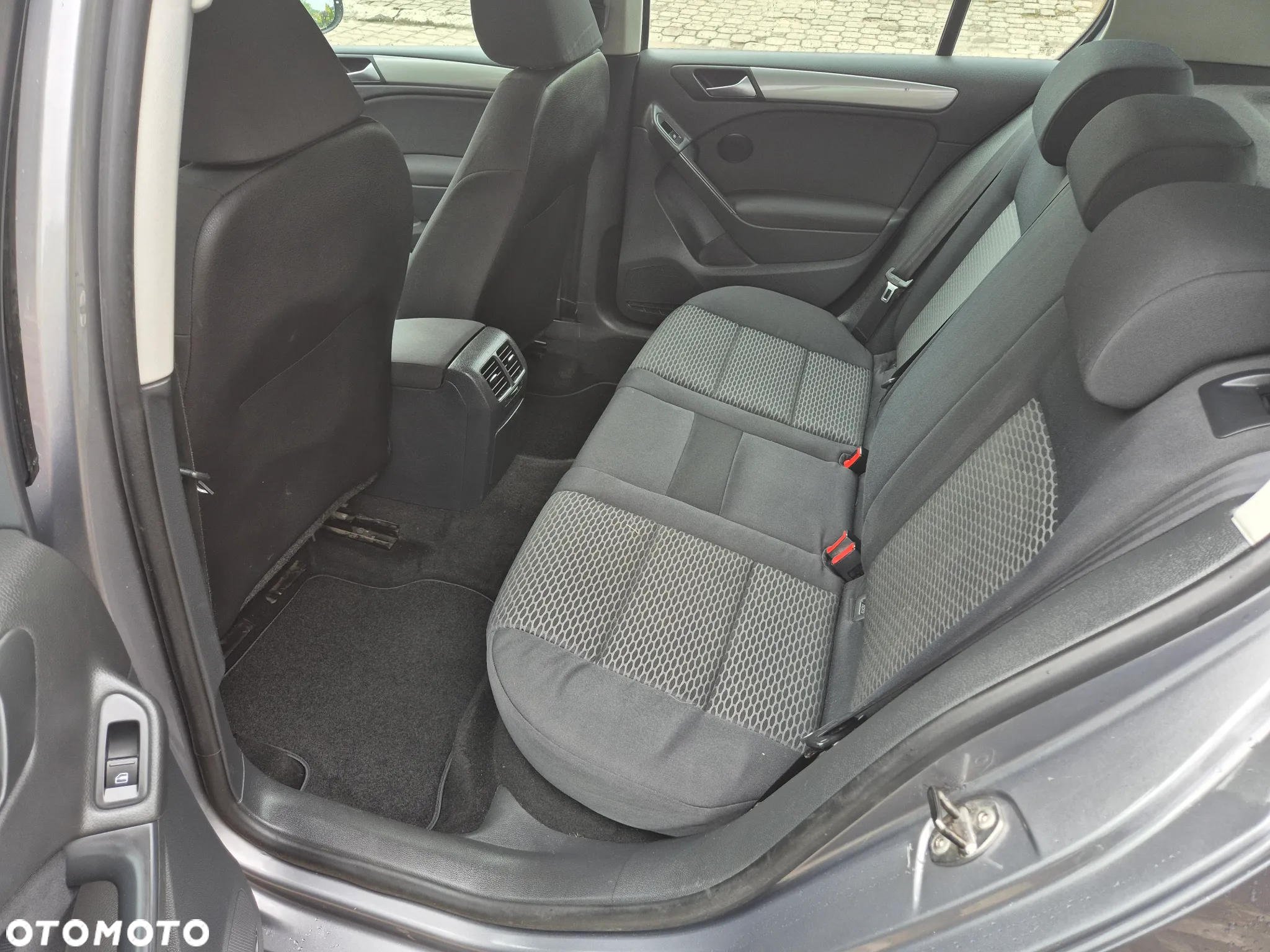 Volkswagen Golf - 13