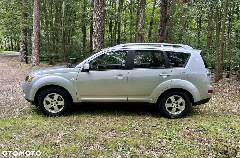 Mitsubishi Outlander - 5