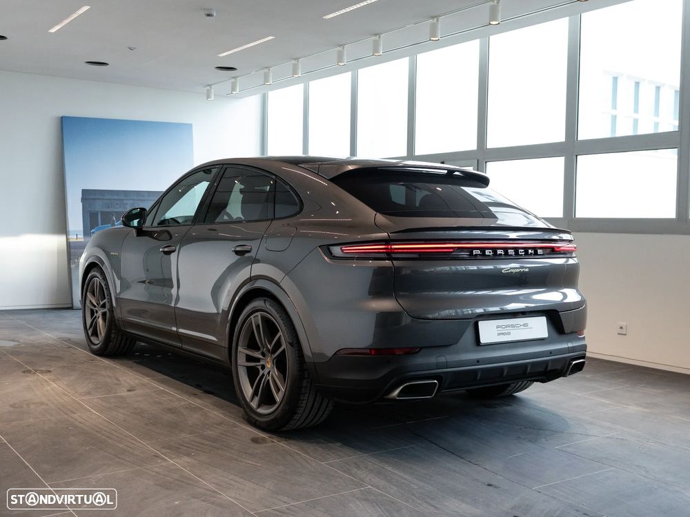 Porsche Cayenne Coupé E-Hybrid - 5