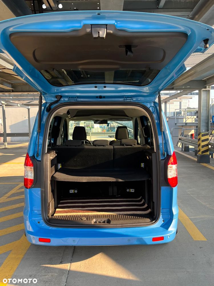 Ford Tourneo Courier 1.0 EcoBoost Titanium - 10