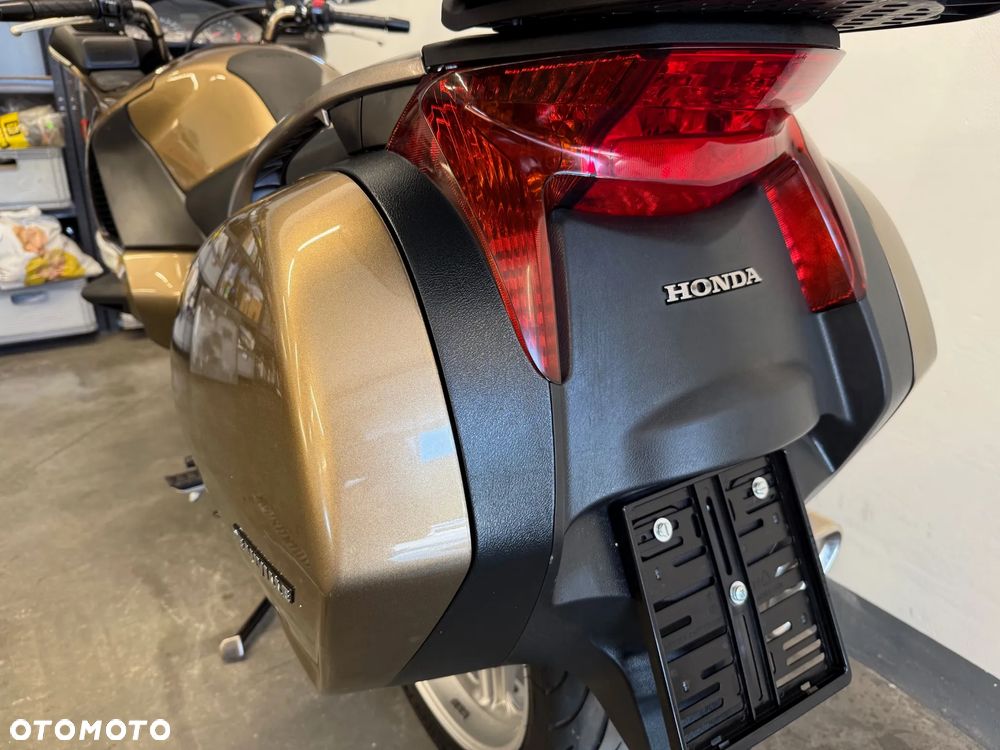 Honda Deauville - 26