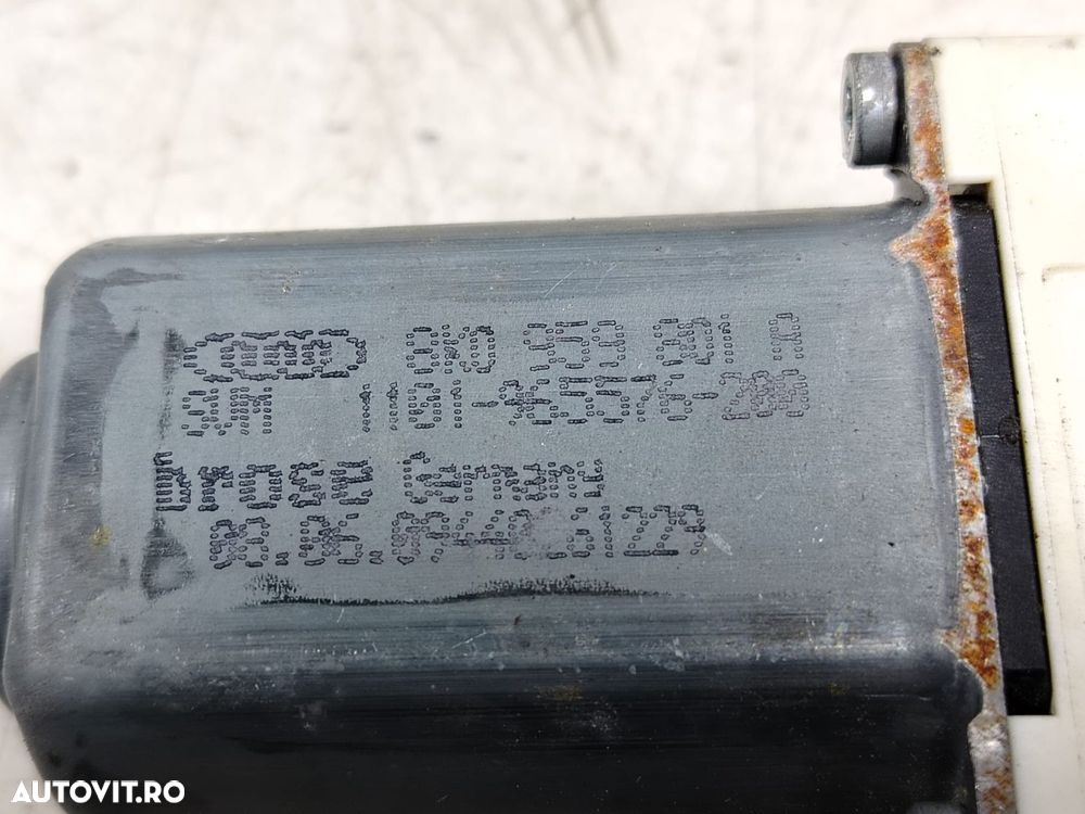 Motoras macara geam stanga fata 8k0959801a Audi Q7 4L [facelift] [200 - 2