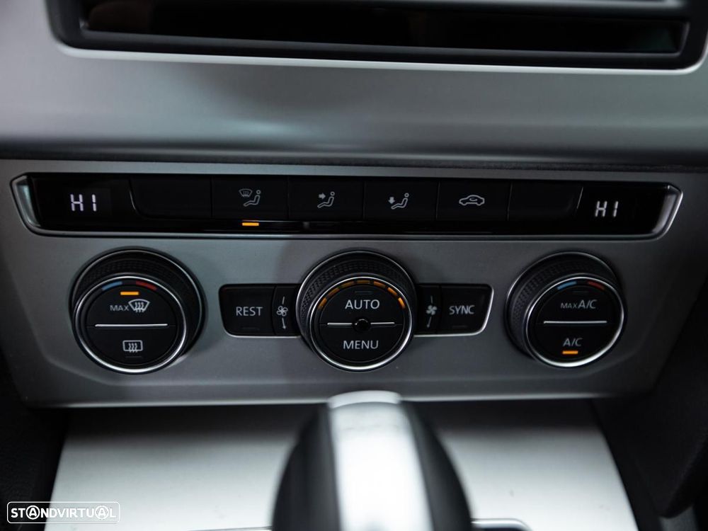 VW Passat Variant - 19
