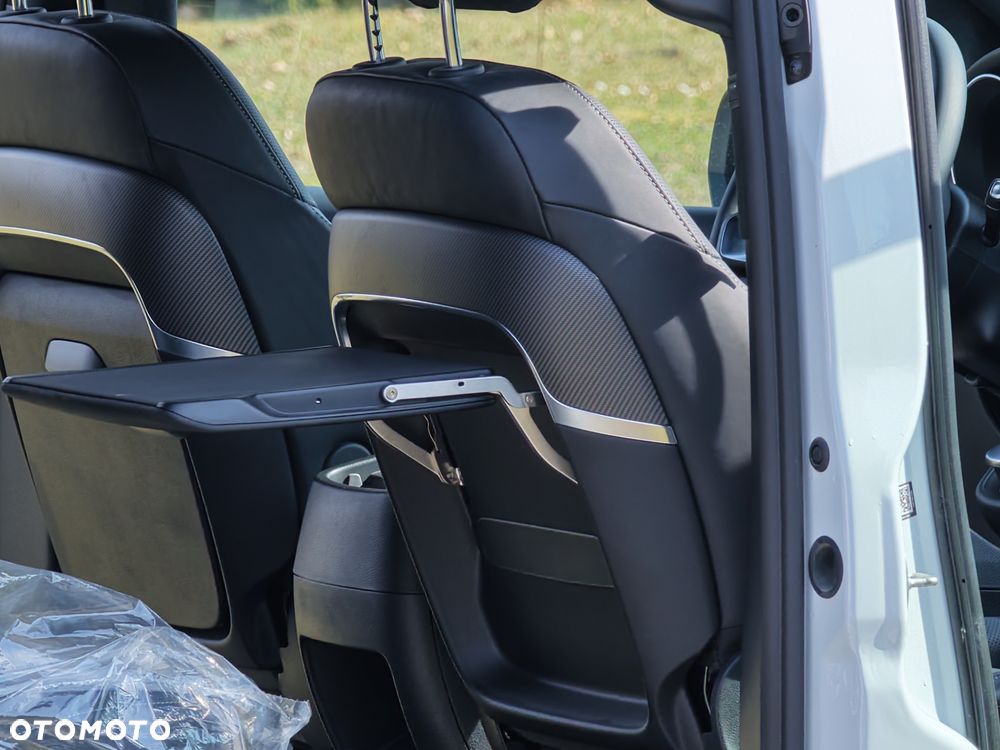 Mercedes-Benz Klasa V - 4