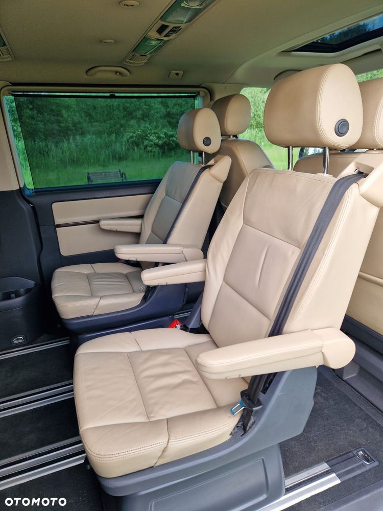 Volkswagen Multivan - 27