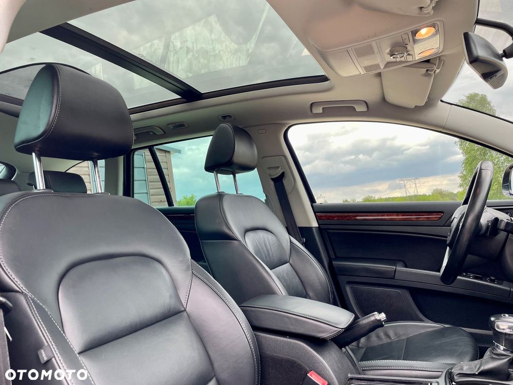 Skoda Superb 2.0 TDI DSG L&K - 27