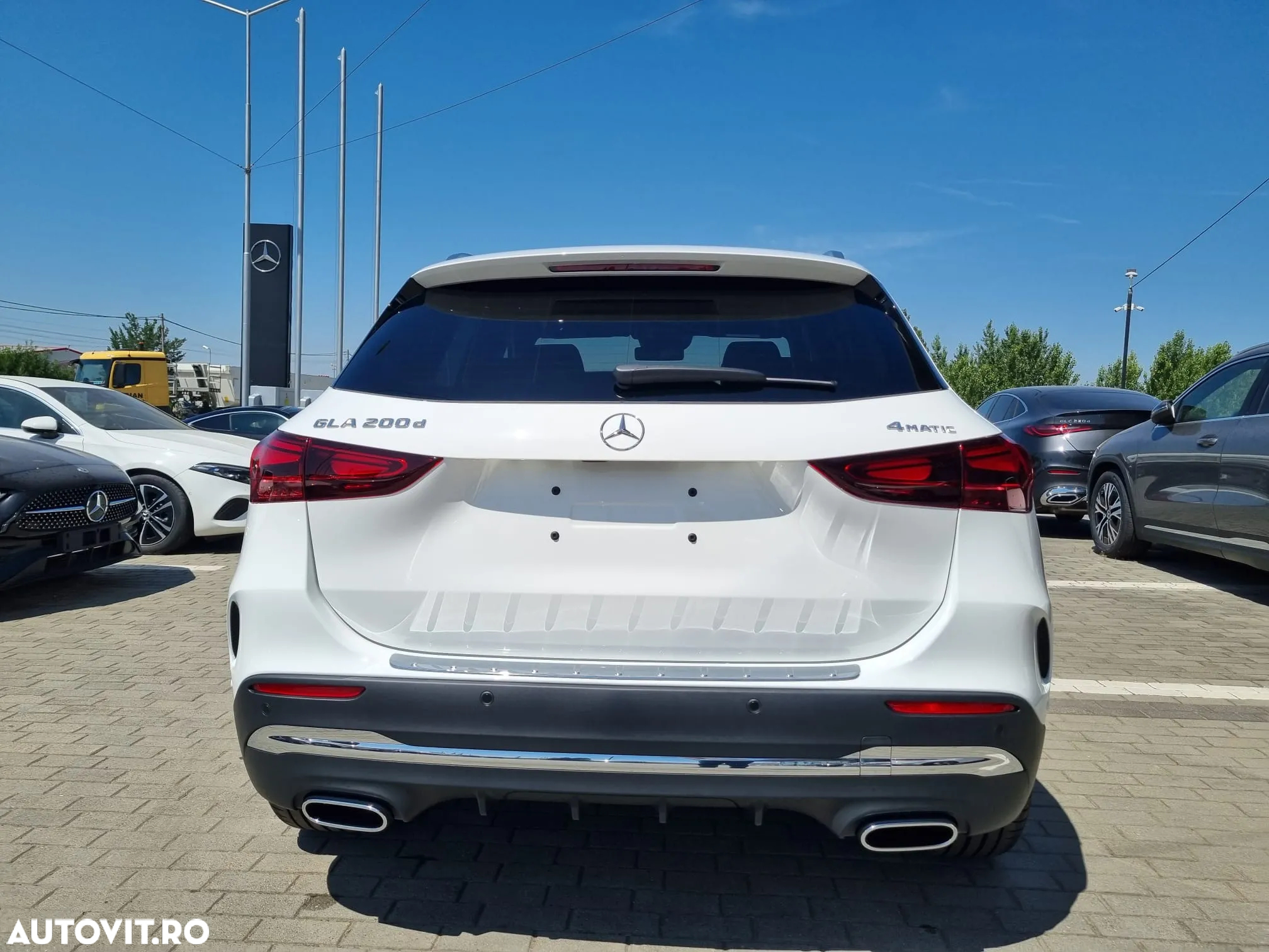 Mercedes-Benz GLA 200 d 4Matic 8G-DCT AMG Line - 4