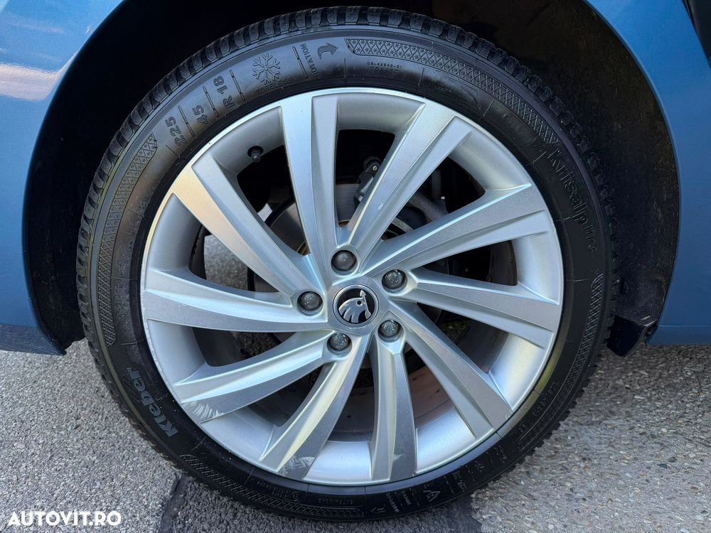 SKODA Octavia 2021 — imagine 12