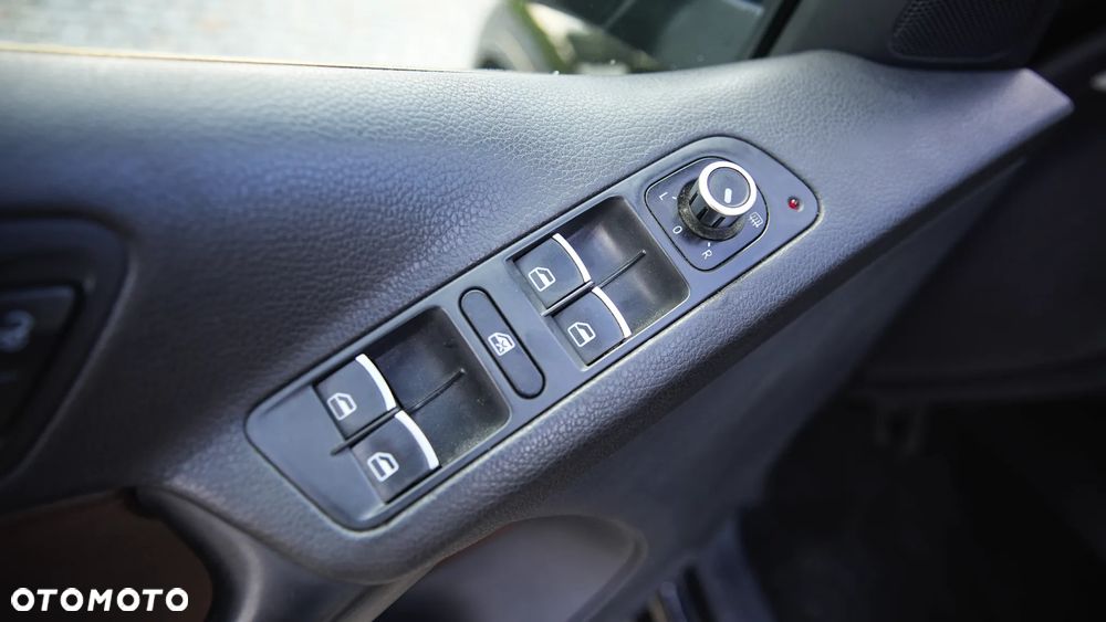 Volkswagen Tiguan 2.0 TDI DPF 4Motion BlueMotion Technology DSG Sport & Style - 30