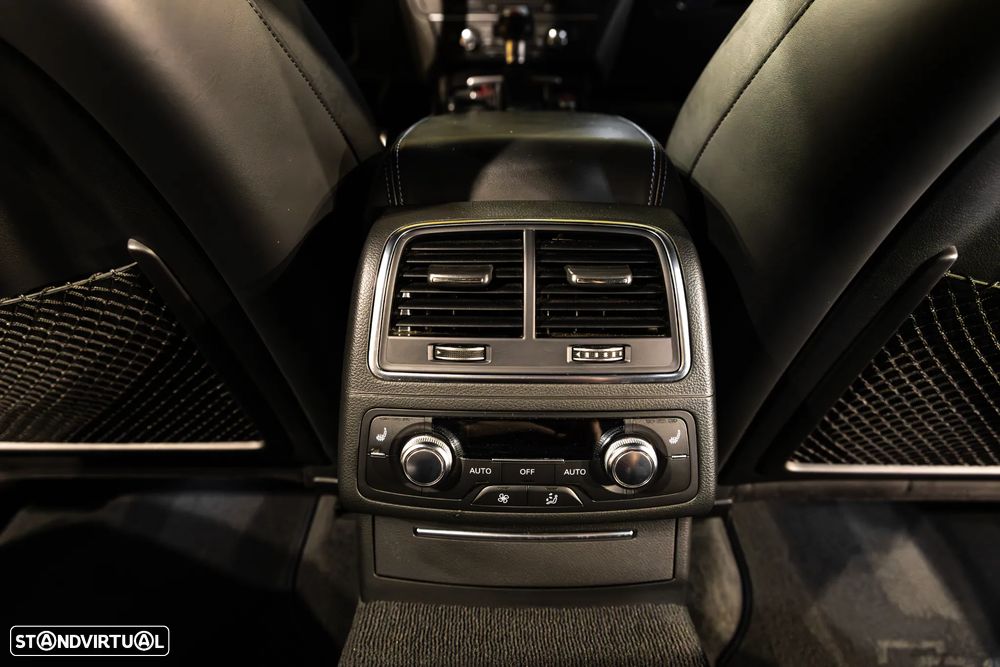 Audi RS6 Avant 4.0 TFSi Plus quattro Tiptronic - 36