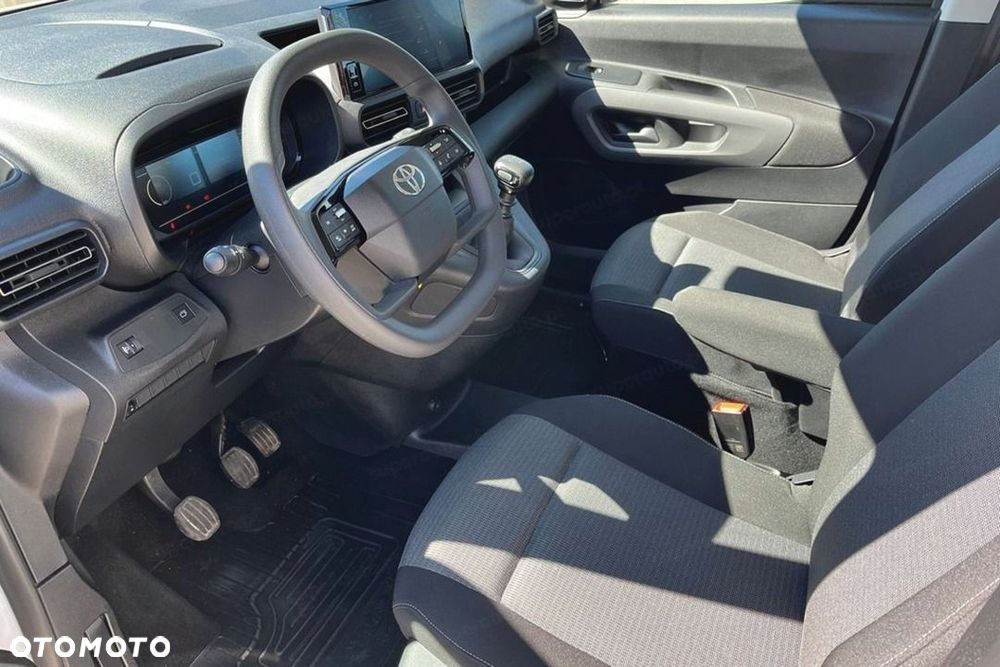 Toyota Proace City Verso - 8