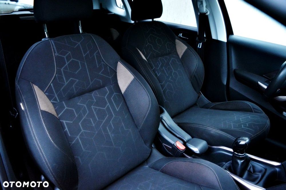 Peugeot 2008 1.2 VTi/Pure Tech Access - 11