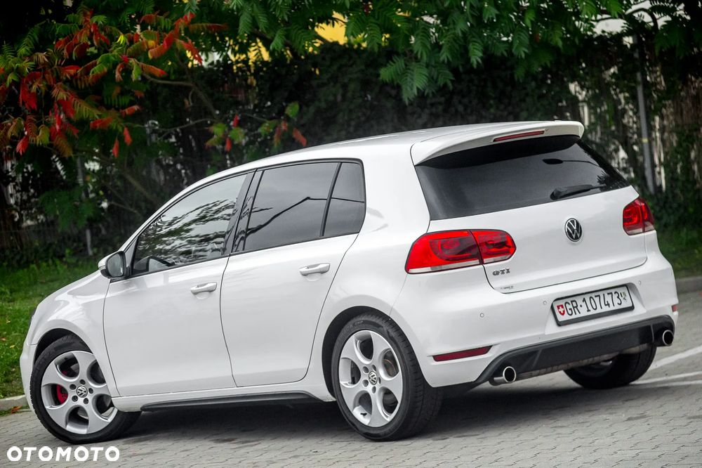 Volkswagen Golf 2.0 GTI - 3