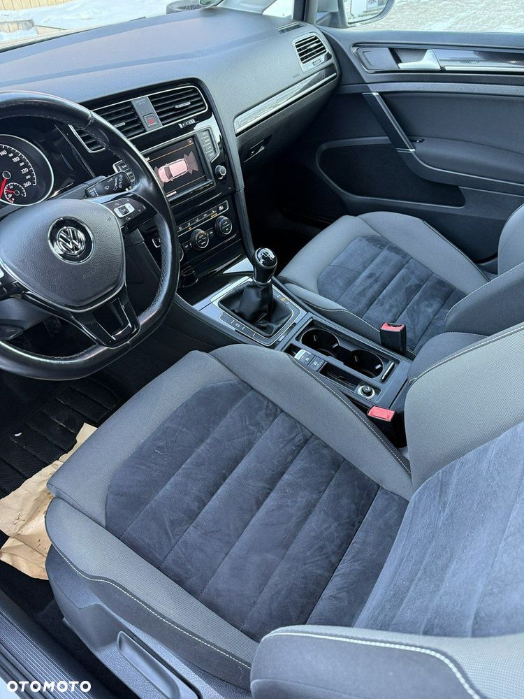 Volkswagen Golf - 7