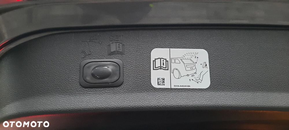 Ford Kuga 2.0 TDCi AWD ST-Line Black - 23