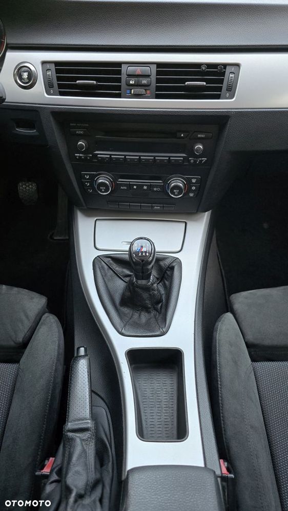 BMW Seria 3 320d DPF - 28