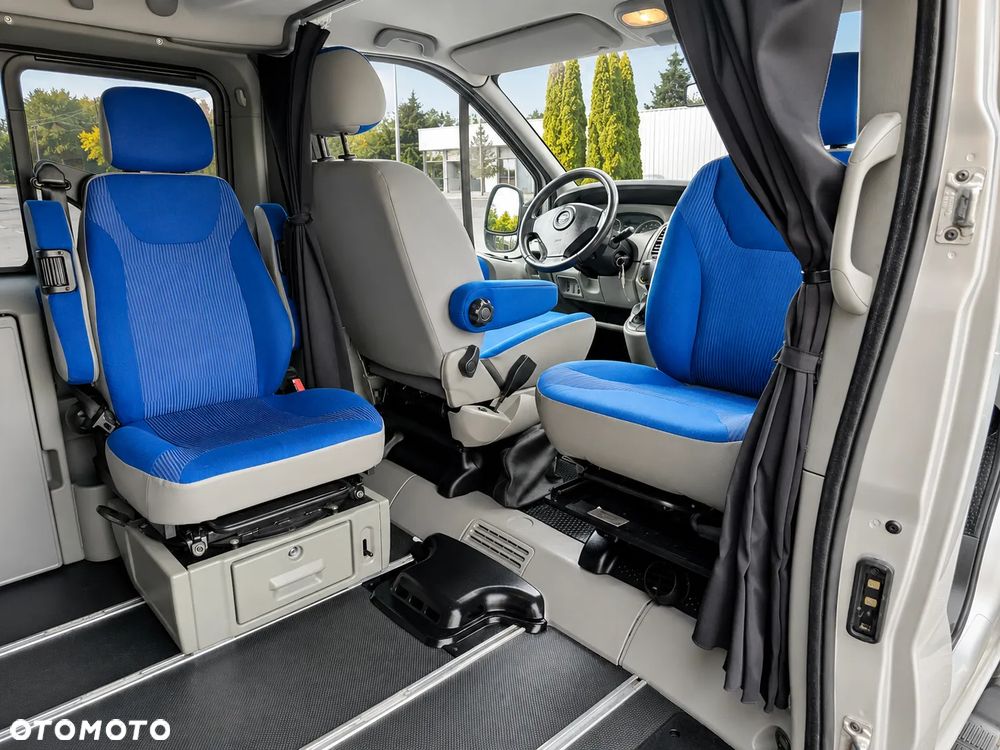 Opel Vivaro L1H1 2.7t - 12