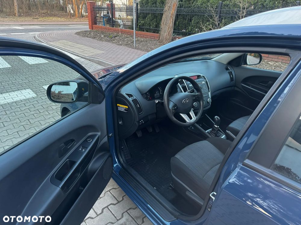 Kia Ceed 1.6 CVVT Edition 7 - 8