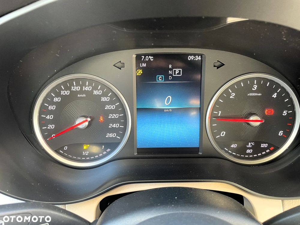 Mercedes-Benz GLC 220 d - 16