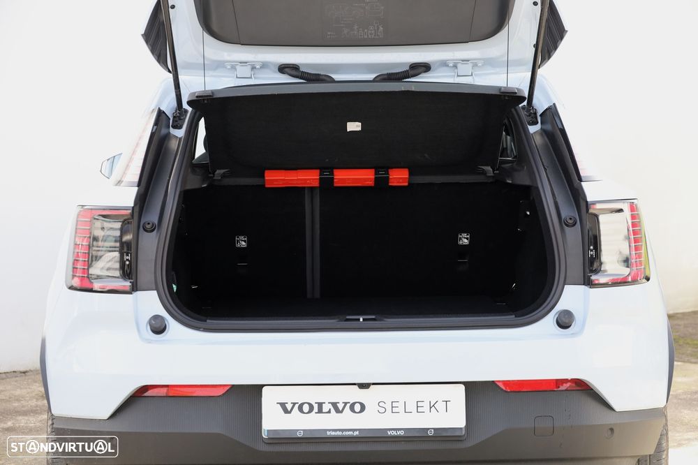 Volvo EX30 69 kWh Single Motor Extended Range Core - 6