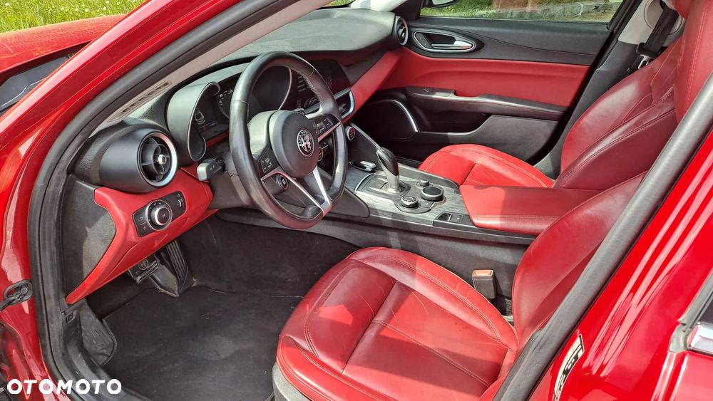 Alfa Romeo Giulia 2.0 Turbo 16V AT8 Veloce Ti - 6