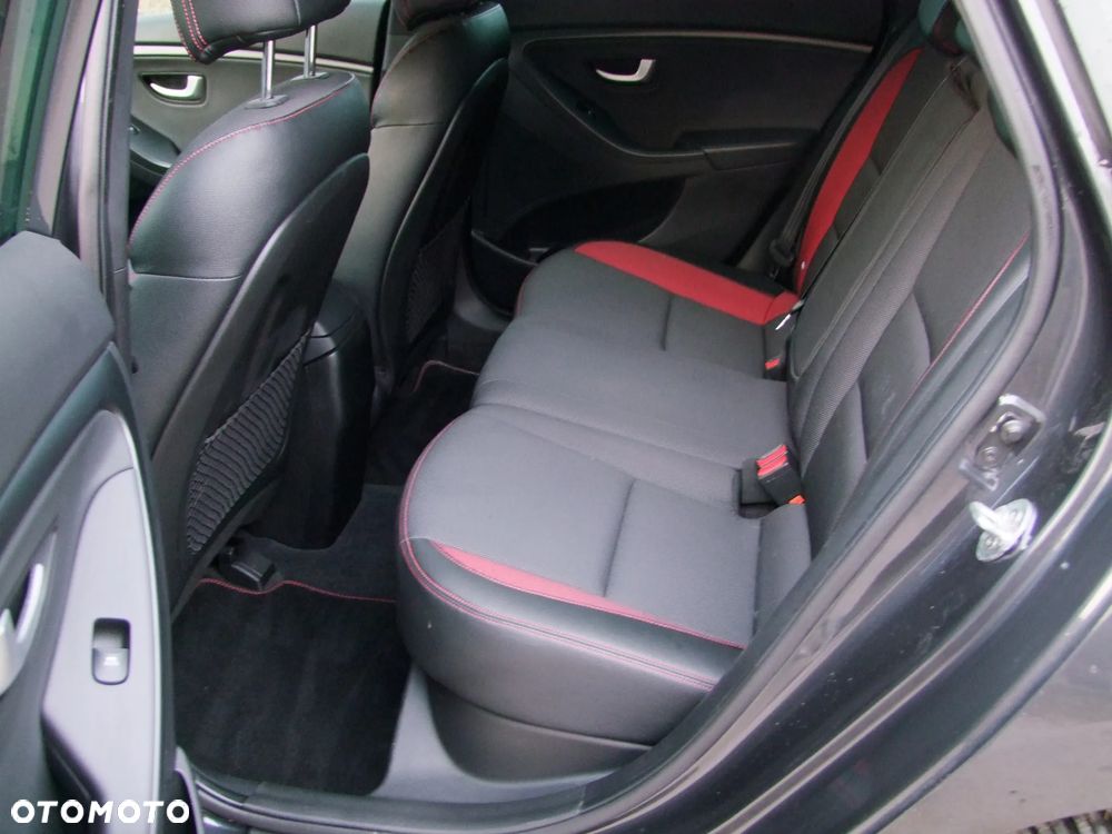 Hyundai i30 1.6 T GDI Turbo - 18