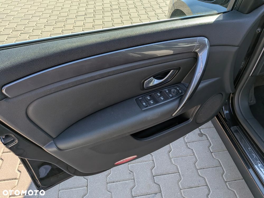 Renault Laguna 2.0 DCi FAP GT - 16