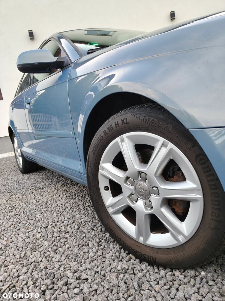 Audi A3 Sportback 1.4 TFSI Ambiente - 27