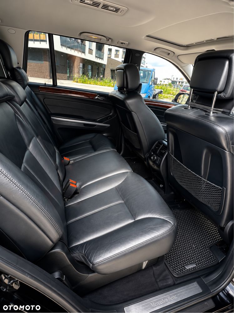 Mercedes-Benz GL - 7