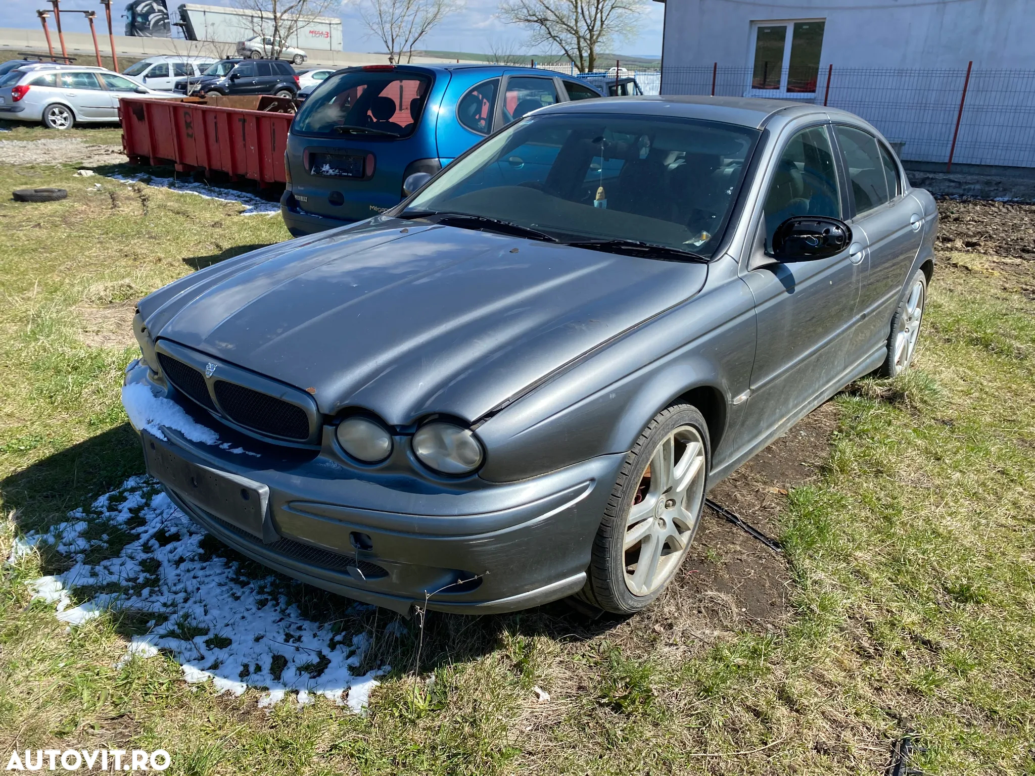 Dezmembrez piese Jaguar X Type - 2