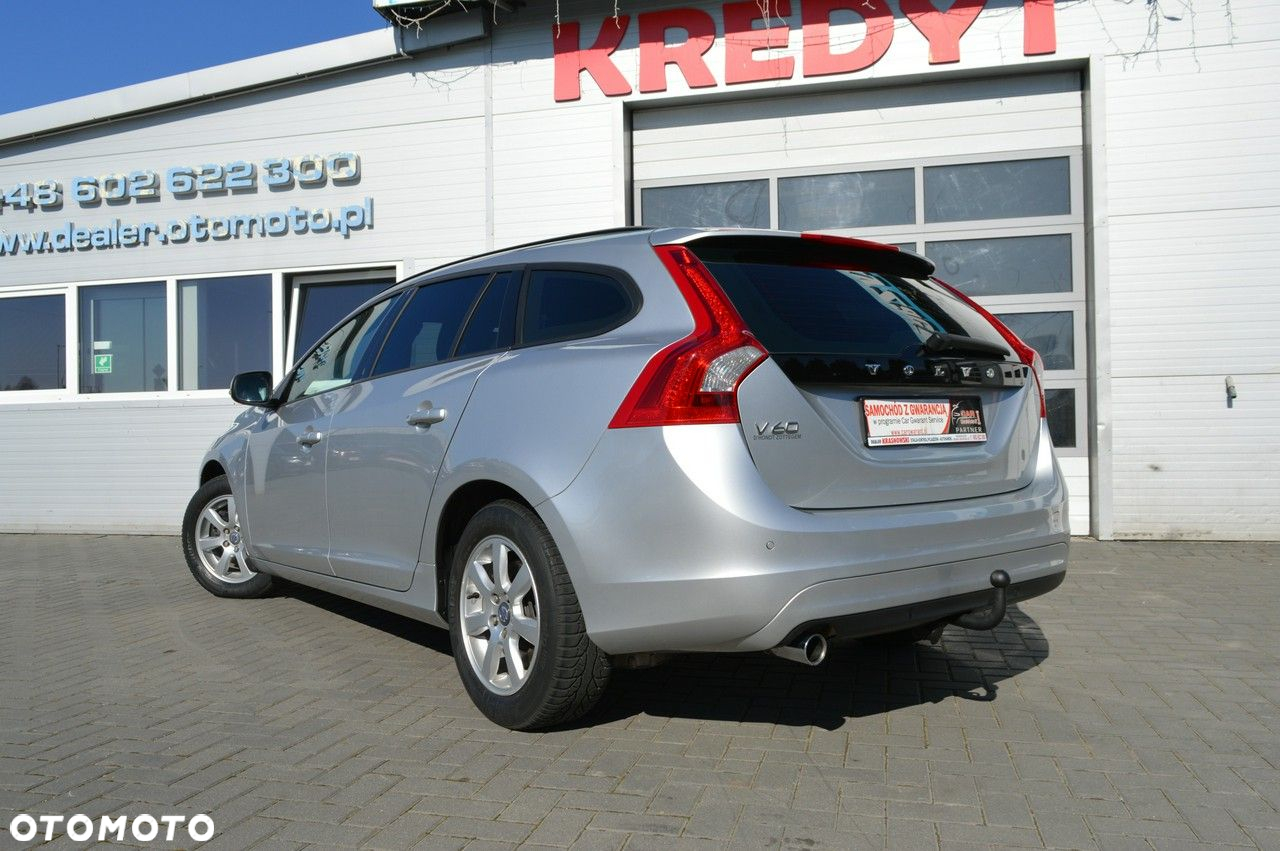 Volvo V60 D2 Kinetic - 11
