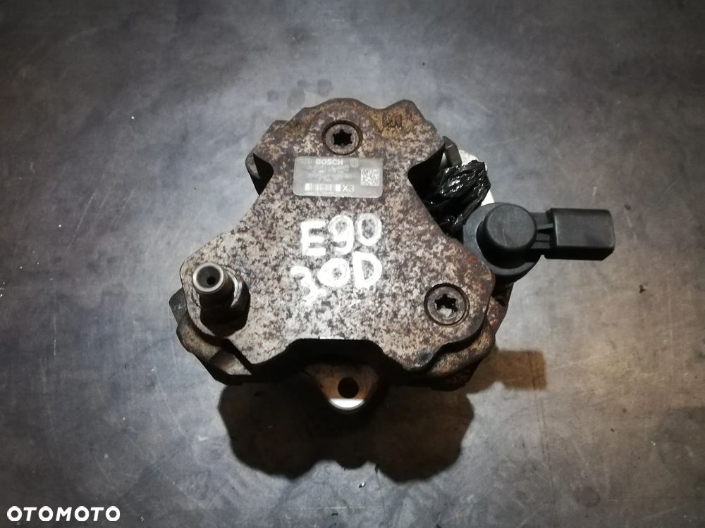 POMPA WTRYSKOWA BMW E90 3.0D 7798333 - 1
